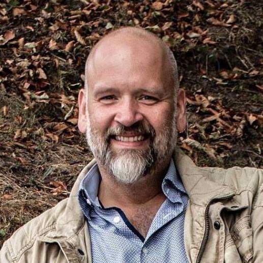 Dr. Ingo Sika im Gespräch mit den Zahnarzt-Helden